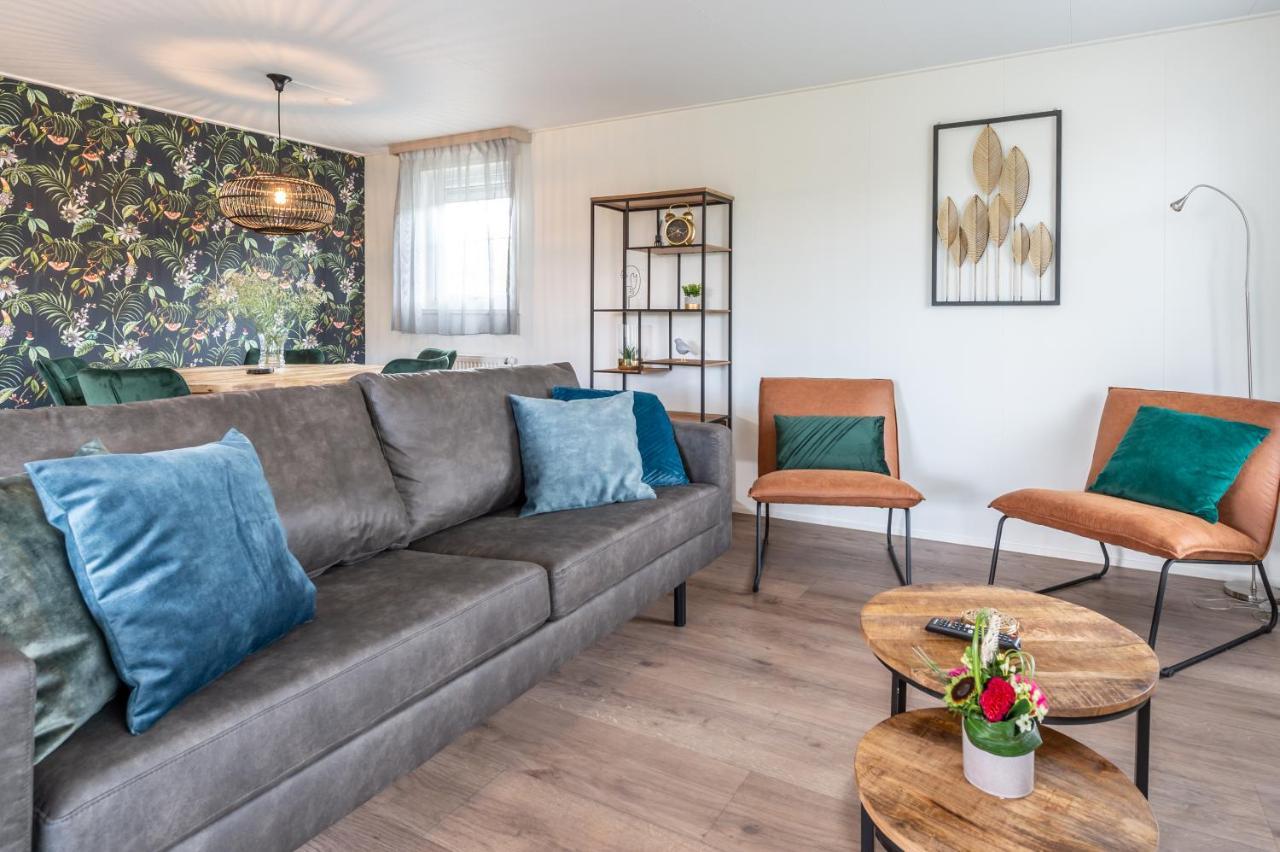 Luxe 5-Persoons Chalet Op Familiecamping Baarland Екстер'єр фото